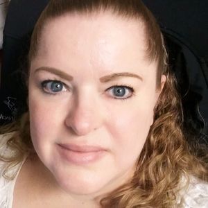 Meet your Posher, Whitney